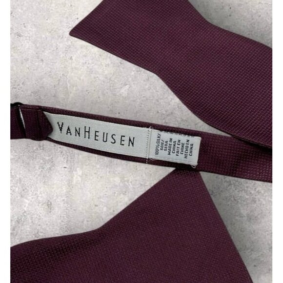 VAN HEUSEN Silk Self Bow Tie Solid Burgundy W:2.7" EUC - Picture 3 of 4